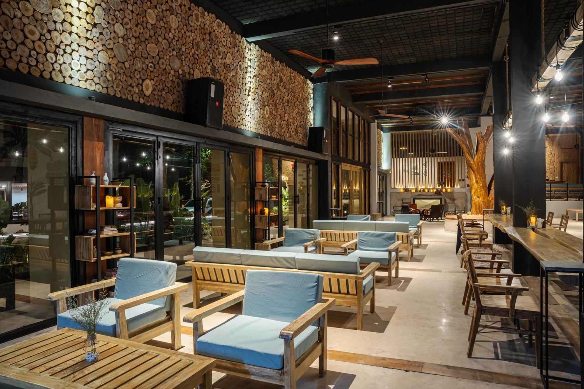 9 Station Hostel&Bar Phú Quốc Exterior foto