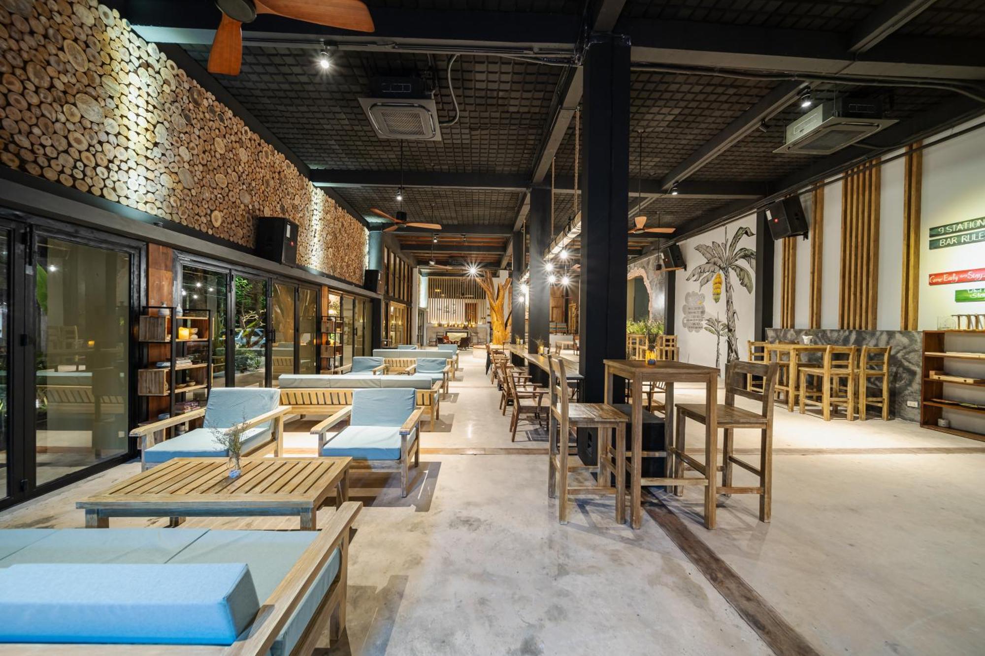 9 Station Hostel&Bar Phú Quốc Exterior foto