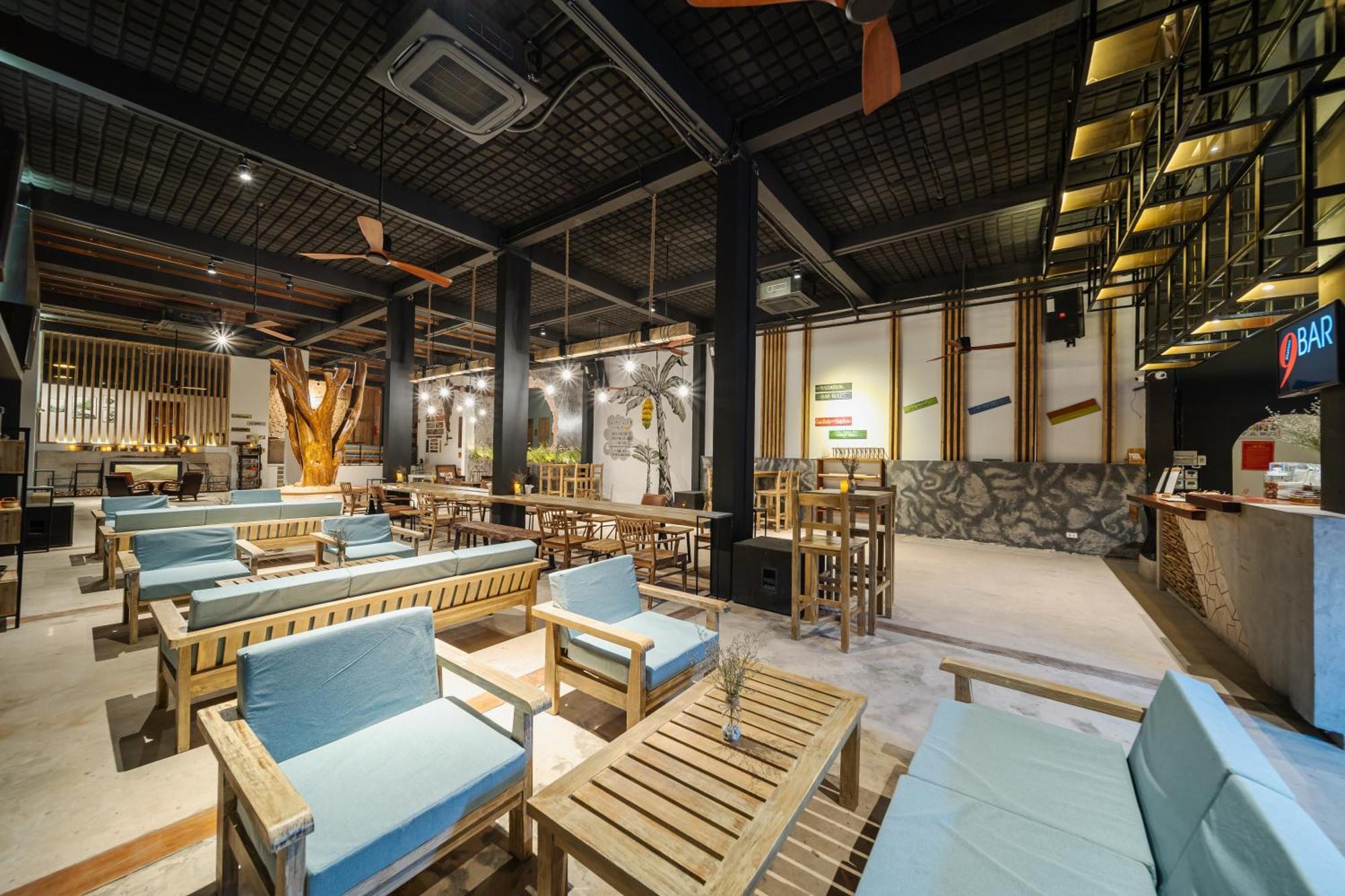 9 Station Hostel&Bar Phú Quốc Exterior foto